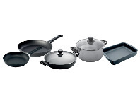 Harris Scarfe Scanpan Classic Cast Aluminium offer