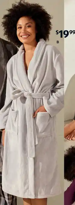 ALDI B Women's Recycled Polyester Fleece Robe Dove Grey or Mauve . Made with 65% recycled polyester • Sizes: S-XL 712054 offer