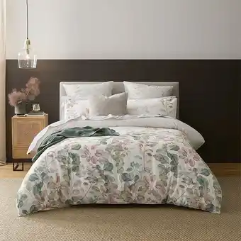 Smokebush quilt cover