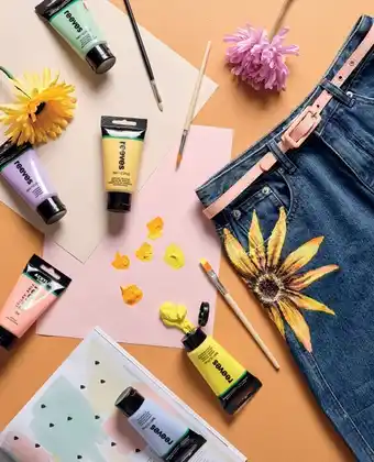 Spotlight 20% off reeves paint & mediums offer