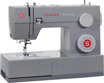 Spotlight Singer 4423 sewing machine offer