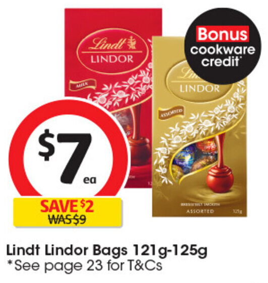 Lindt Lindor Bags 121g125g offer at Coles
