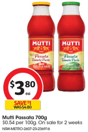 Coles Mutti Passata 700g offer