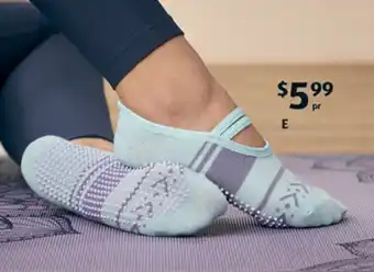 ALDI E Women's Yoga Socks 2pk offer