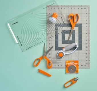 Spotlight All fiskars sewing scissors, rotary cutters & cutting mats offer