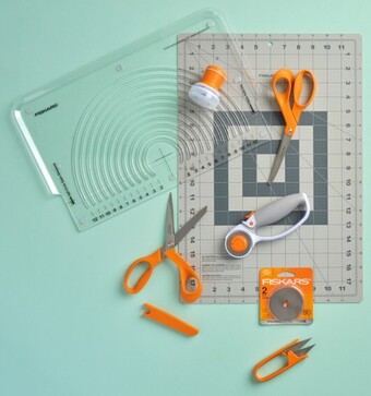 Spotlight All fiskars sewing scissors, rotary cutters & cutting mats offer
