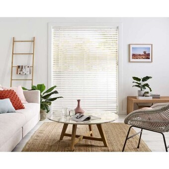 Spotlight Fresh white timber venetian blinds offer