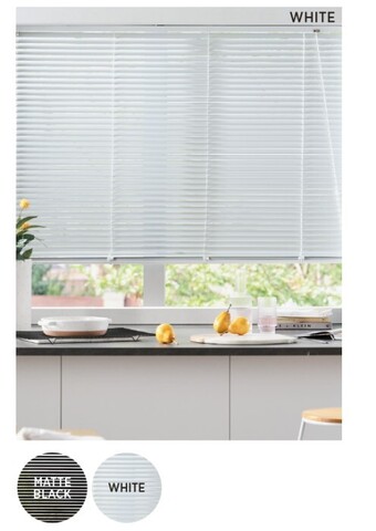 Spotlight 25mm aluminium venetian blinds offer