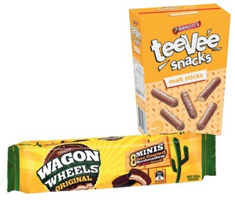 Coles Arnott's teevee or wagon wheel biscuits 175g-190g offer