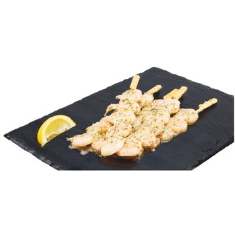 Woolworths Thawed garlic prawn skewer offer
