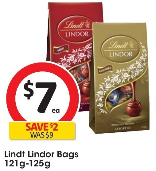 Lindt Lindor Bags 121g125g offer at Coles