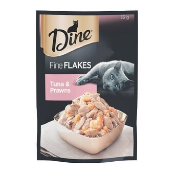 Woolworths Dine cat treats 35-40g offer