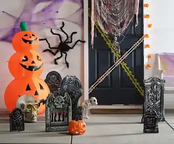 Spotlight Spooky hollow decorations offer