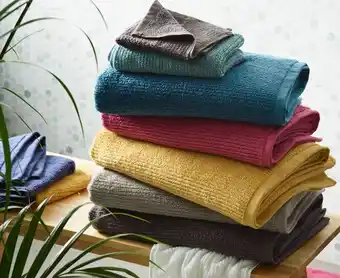 Spotlight Brampton house zero twist ribbed towel range offer