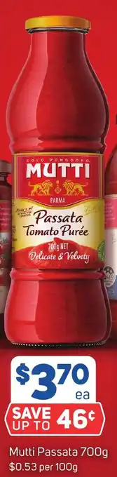 Foodland Mutti Passata 700g offer