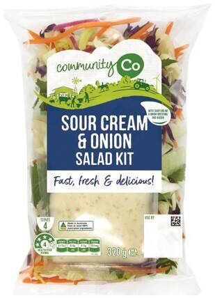 IGA Community co sour cream & onion salad kit 320g offer