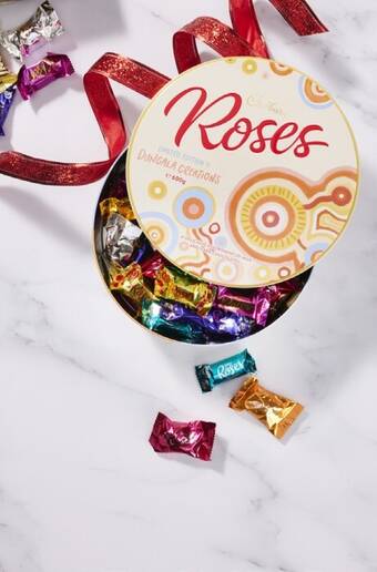 Coles Cadbury roses tin 600g offer