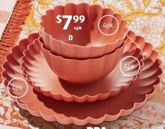 ALDI Picnic Tableware Assortment 4pk offer