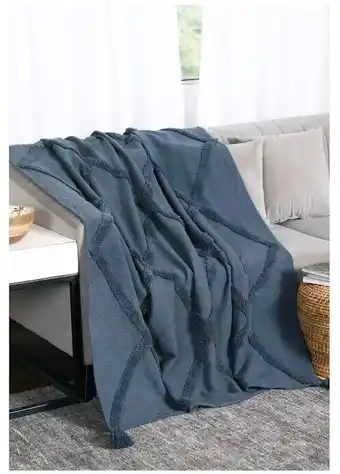 Spotlight 40% off koo olora tufted throw offer