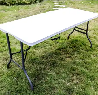 Spotlight Spartys 152cm folding table offer