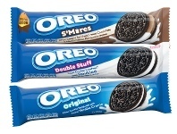 Foodworks Oreo Cookies 133/147g offer