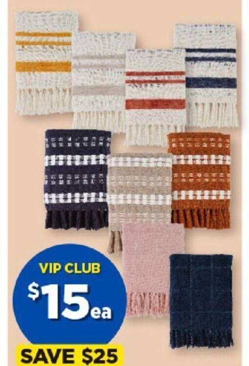 Emerald HIII Throws offer at Spotlight