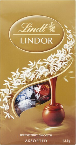 Woolworths Lindt Gift Bag Varieties 80-125g offer