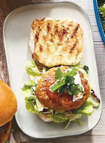 Woolworths Woolworths BBQ Salmon Burgers with Lemon & Herbs 400g offer