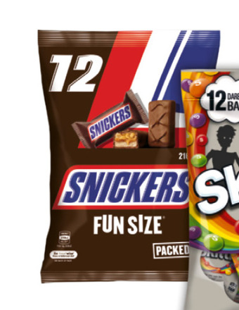 BIG W Snickers 12 piece snack pack 216g offer