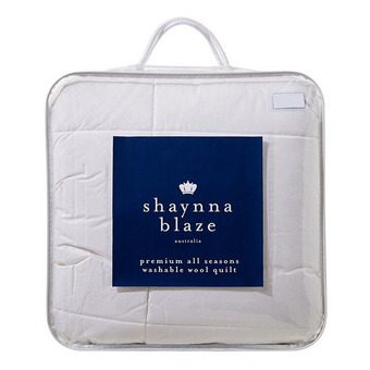 Harris Scarfe Shaynna blaze 300gsm washable wool quilt qb offer