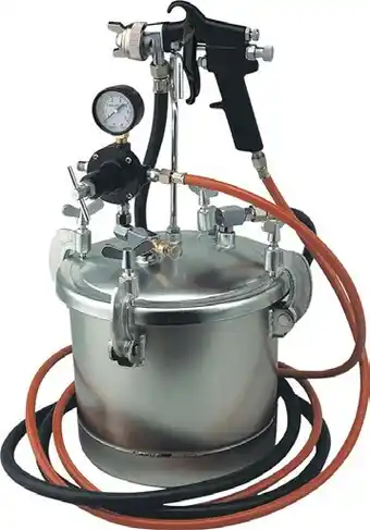 SuperCheap Auto Blackridge Air Spray Gun with 10L Paint Tank offer