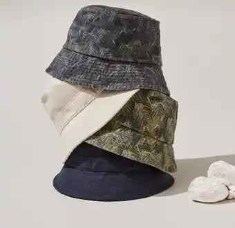 Reversible canvas bucket hat