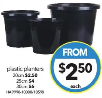 Cheap as Chips plastic planters 20cm offer