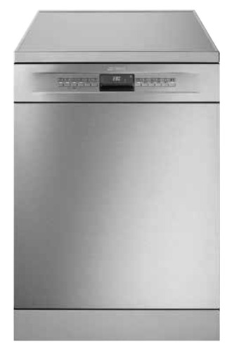 The Good Guys Smeg 60cm freestanding dishwasher offer
