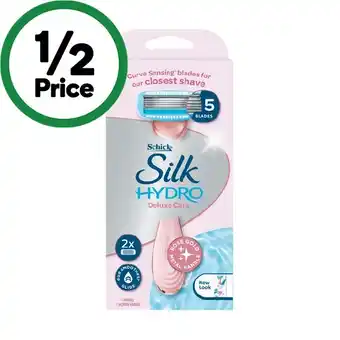 Woolworths Schick Hydro Silk Deluxe Care Metal Handle Kit offer
