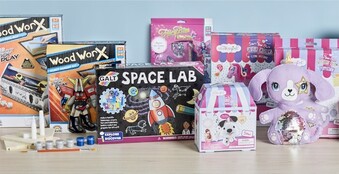 Spotlight 30% off Kids Art, Craft & Science Kits offer