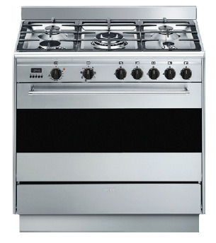 Bing Lee Smeg 90cm classic dual fuel freestanding cooker offer