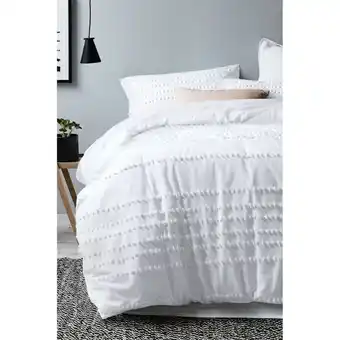 Gainsborough bridgette tufted cotton quilt cover set qb