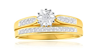 Shiels 9ct yellow gold diamond ring set with 9 stunning brilliant diamonds offer