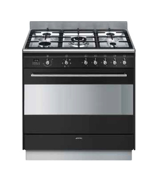 The Good Guys Smeg 90cm freestanding cooker offer