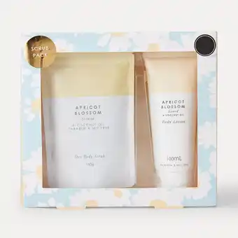 Bath and body gift packs for her - scrub pack - daisies