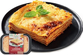 IGA Pasta Master Lean Beef Lasagne 550g offer
