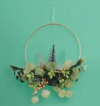Woolworths Christmas Traditional Wreath offer