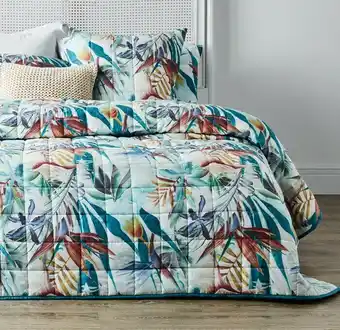 Logan & Mason Maui Coverlet