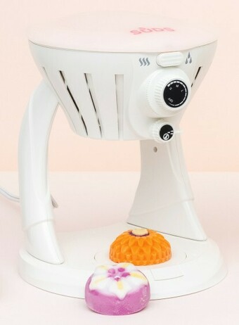 Spotlight 25% off We R Memory Keepers Suds Soap Maker offer