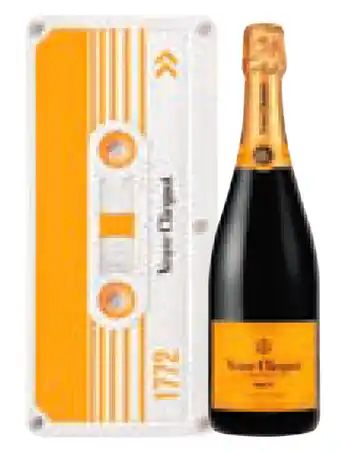 Vintage Cellars Veuve clicquot yellow label brut retrochic cassette, champagne, france offer