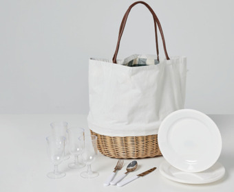 Harris Scarfe Chyka home monkey's garden picnic bag offer