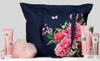 BIG W Garden delights weekender bag gift set offer