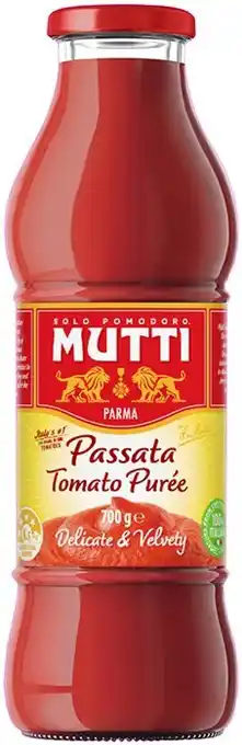 Coles Mutti Passata 700g offer