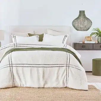 Pillow Talk Ezra Fleece Comforter Set by Habitat offer